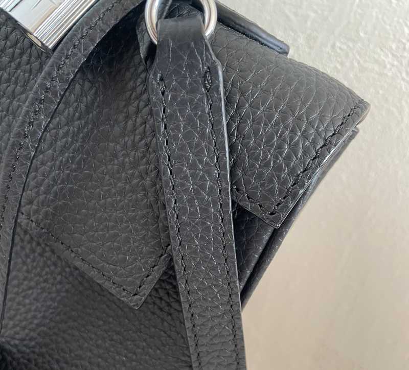 Hermes Kelly Replica Bag Stitching